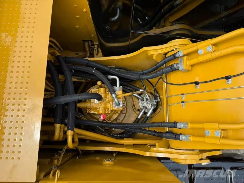 CAT 320D2 Vikšriniai ekskavatoriai