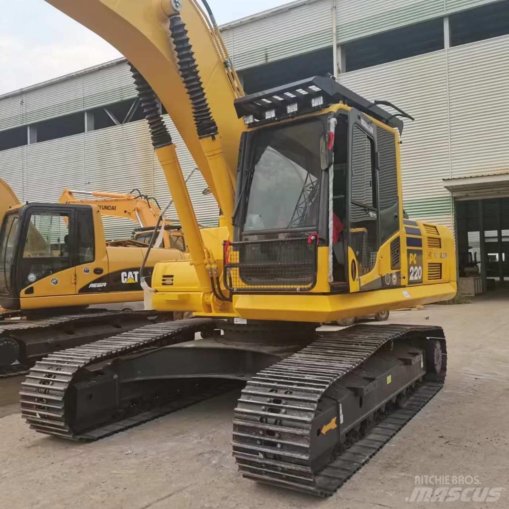 Komatsu PC 220-8 Vikšriniai ekskavatoriai