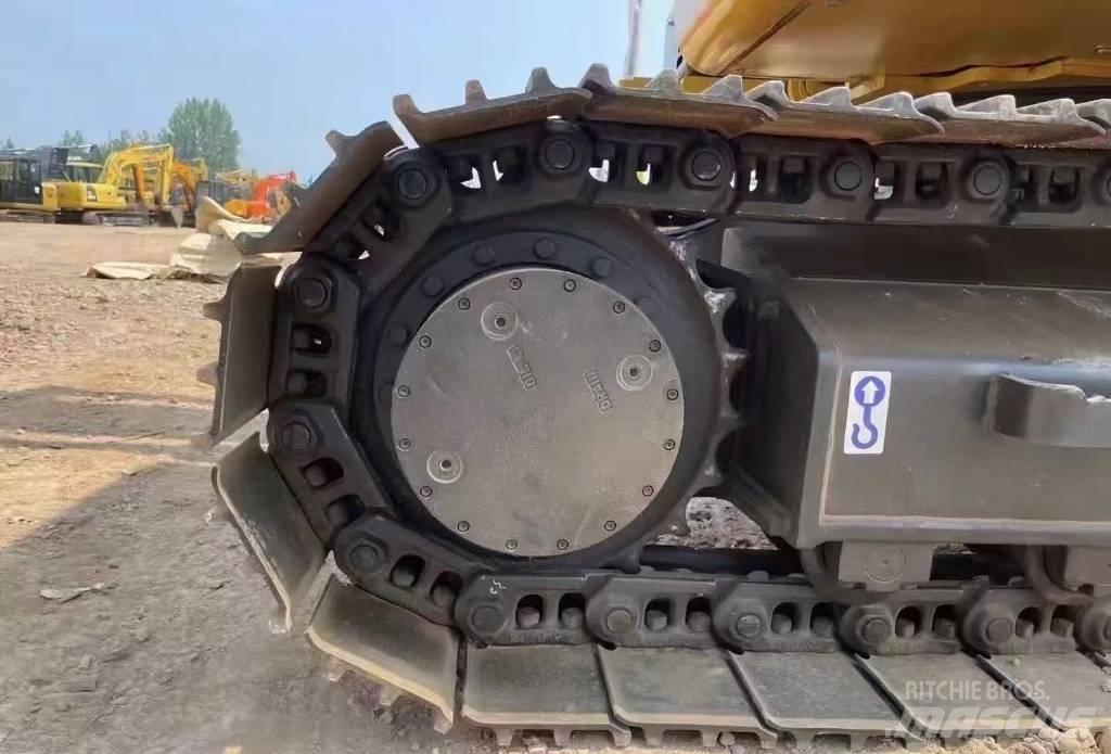 CAT 312 Vikšriniai ekskavatoriai