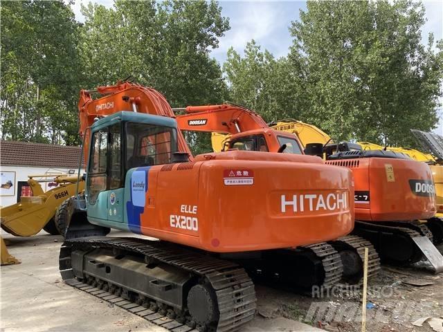 Hitachi EX200-3 Vikšriniai ekskavatoriai