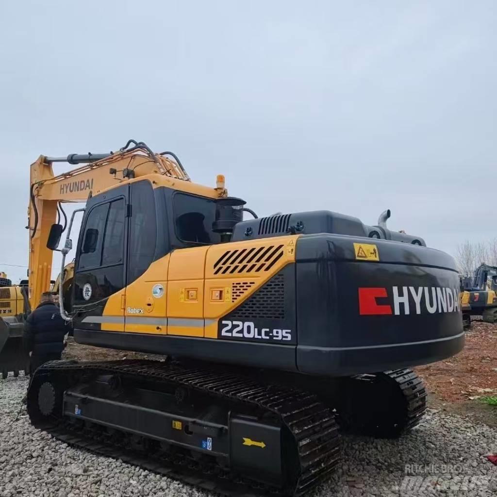 Hyundai 220-9S Vikšriniai ekskavatoriai