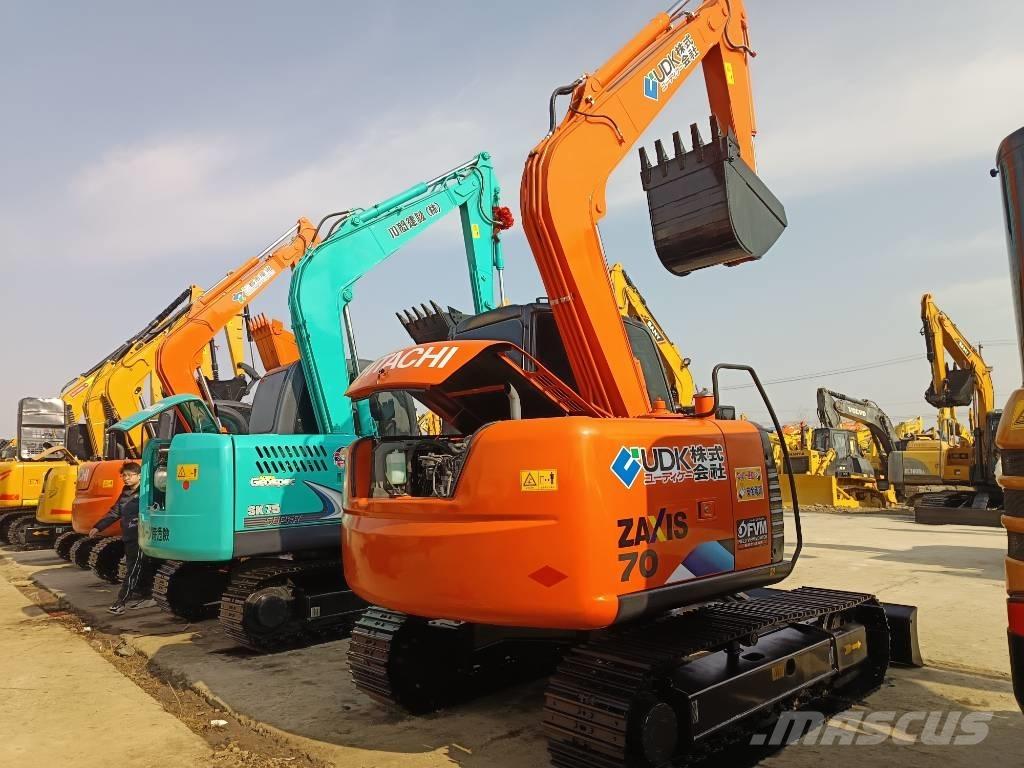 Hitachi ZX 70 Vidutinės galios ekskavatoriai 7-12 t