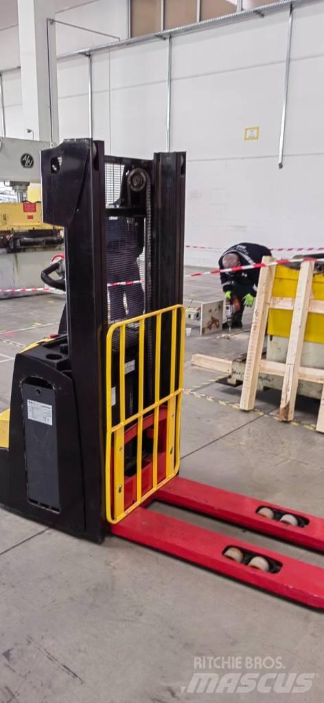 Hyster S 1.2 Rankiniai vėžimėliai