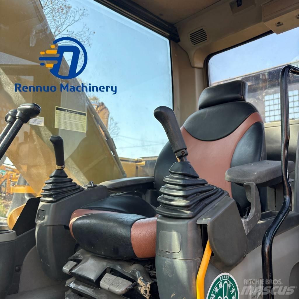 CAT 320D Vikšriniai ekskavatoriai
