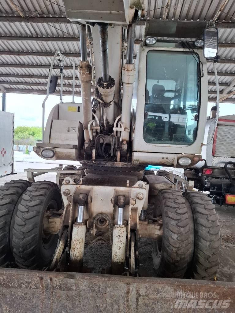 JCB JCB JS 175W Ratiniai ekskavatoriai