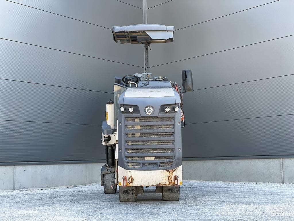 Wirtgen W 50 RI Asphalt cold milling machines