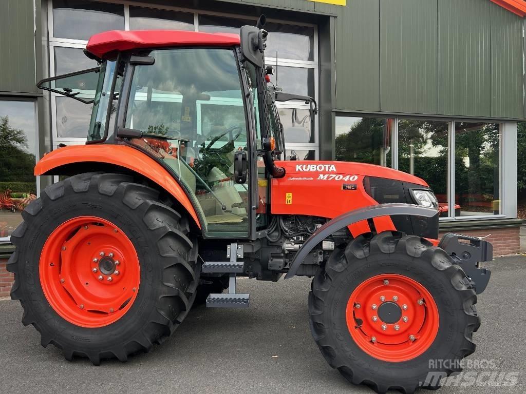 Kubota M 7040 DT Traktoriai