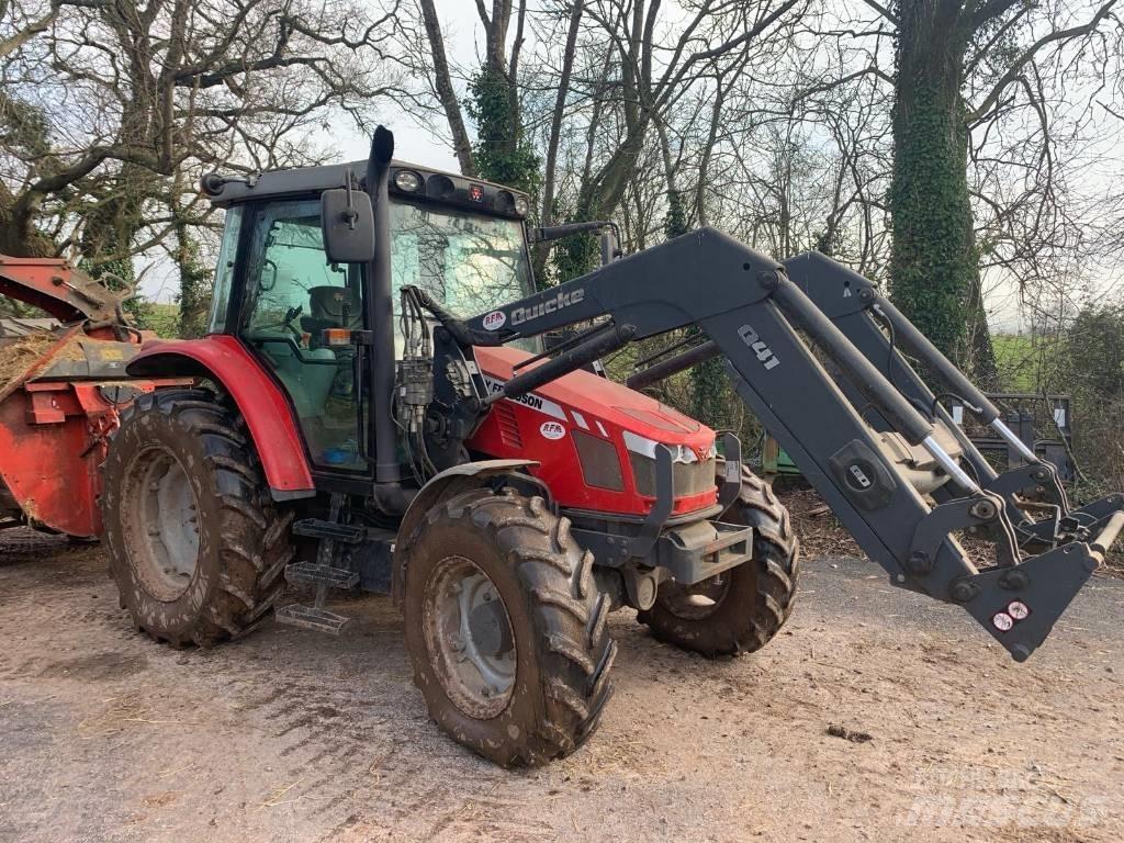Massey Ferguson 5440 Traktoriai
