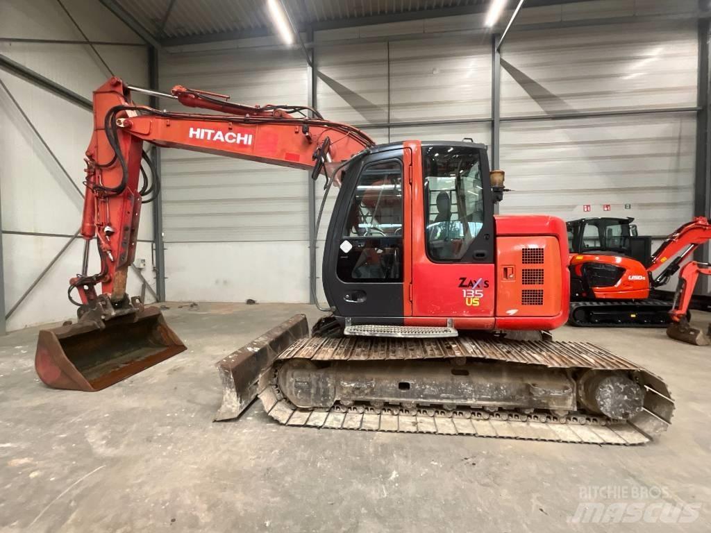Hitachi ZX 135 US Vikšriniai ekskavatoriai