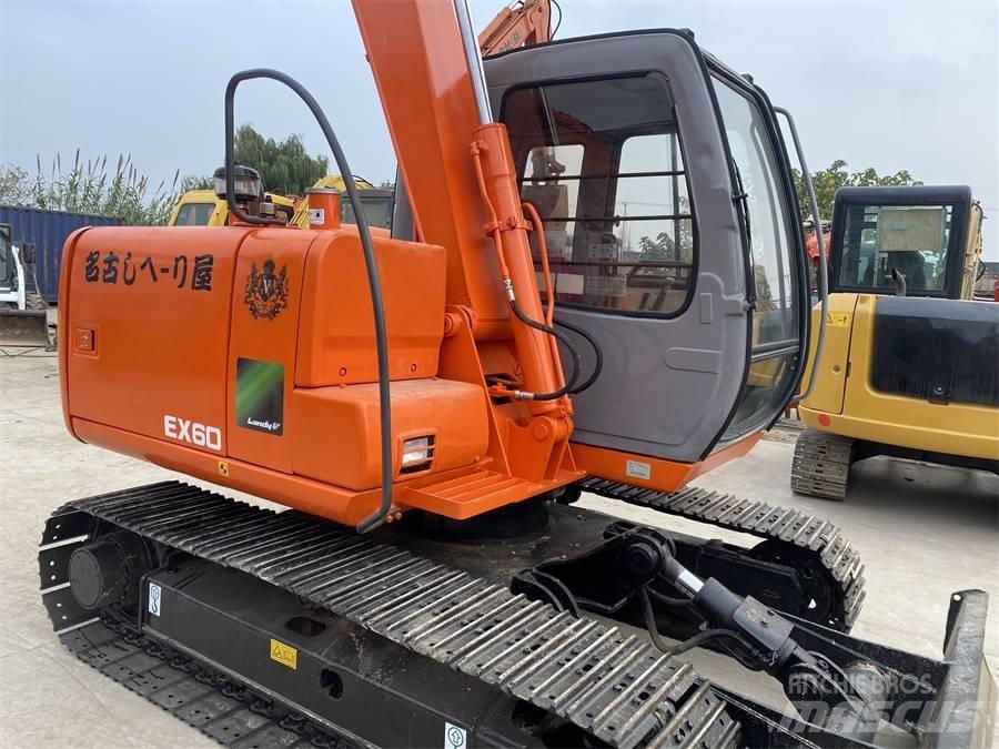Hitachi EX60 Vikšriniai ekskavatoriai