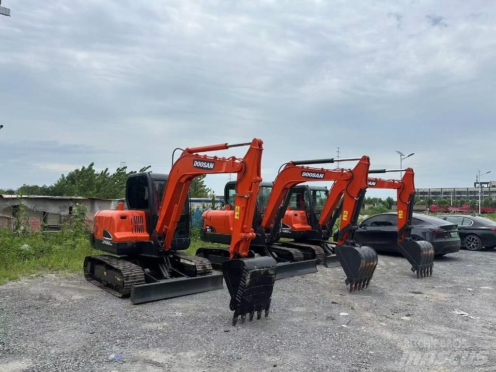 Doosan DX60-9 Mini ekskavatoriai < 7 t