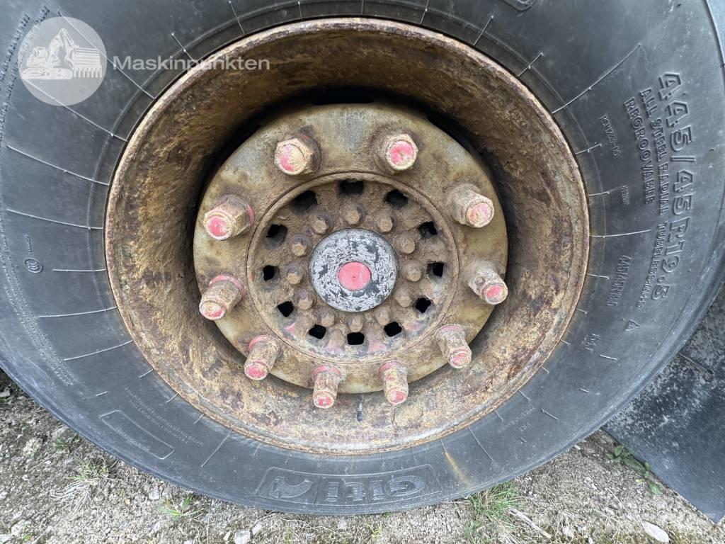Tyllis Dolly 18T Vežimėliai