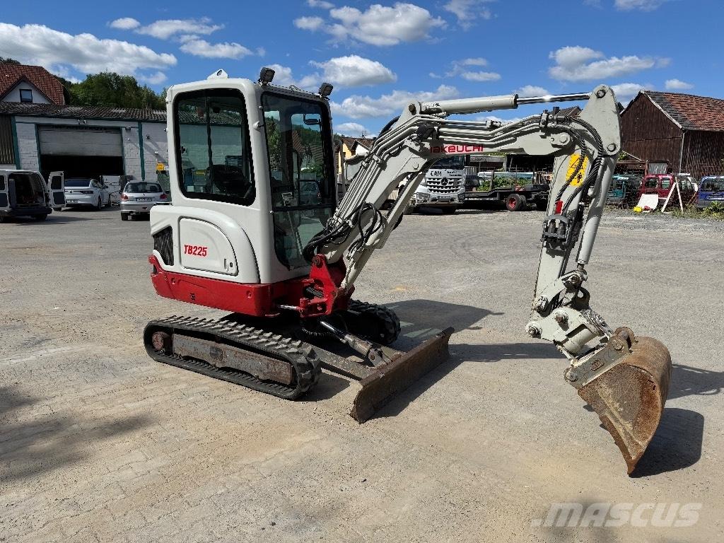 Takeuchi TB 225 Mini ekskavatoriai < 7 t