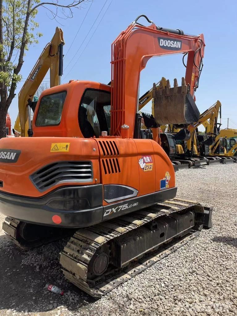 Doosan DX75 Mini ekskavatoriai < 7 t