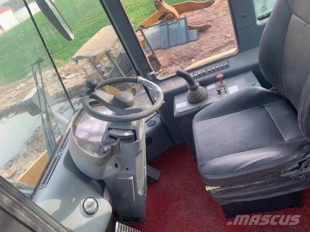 SDLG LG 956 L Naudoti ratiniai krautuvai