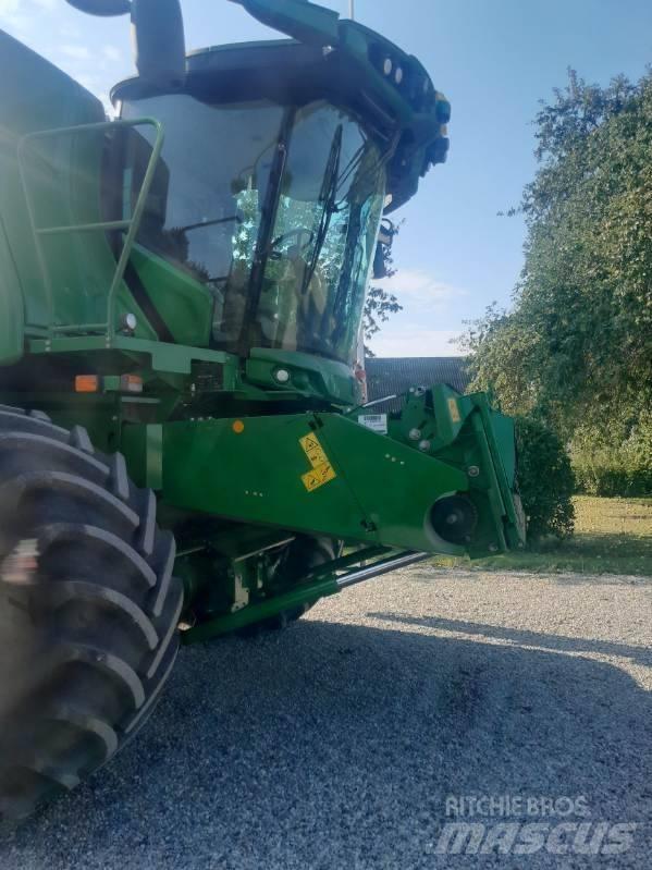 John Deere T 670 i Derliaus nuėmimo kombainai