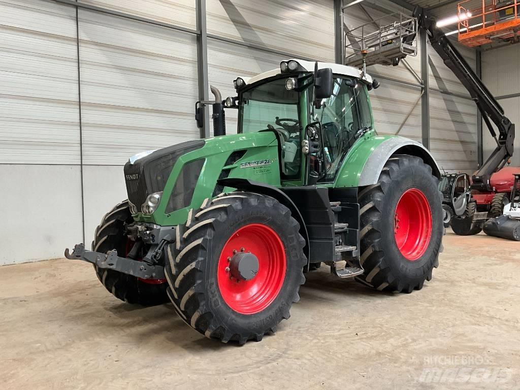 Fendt 828 Vario TMS Traktoriai