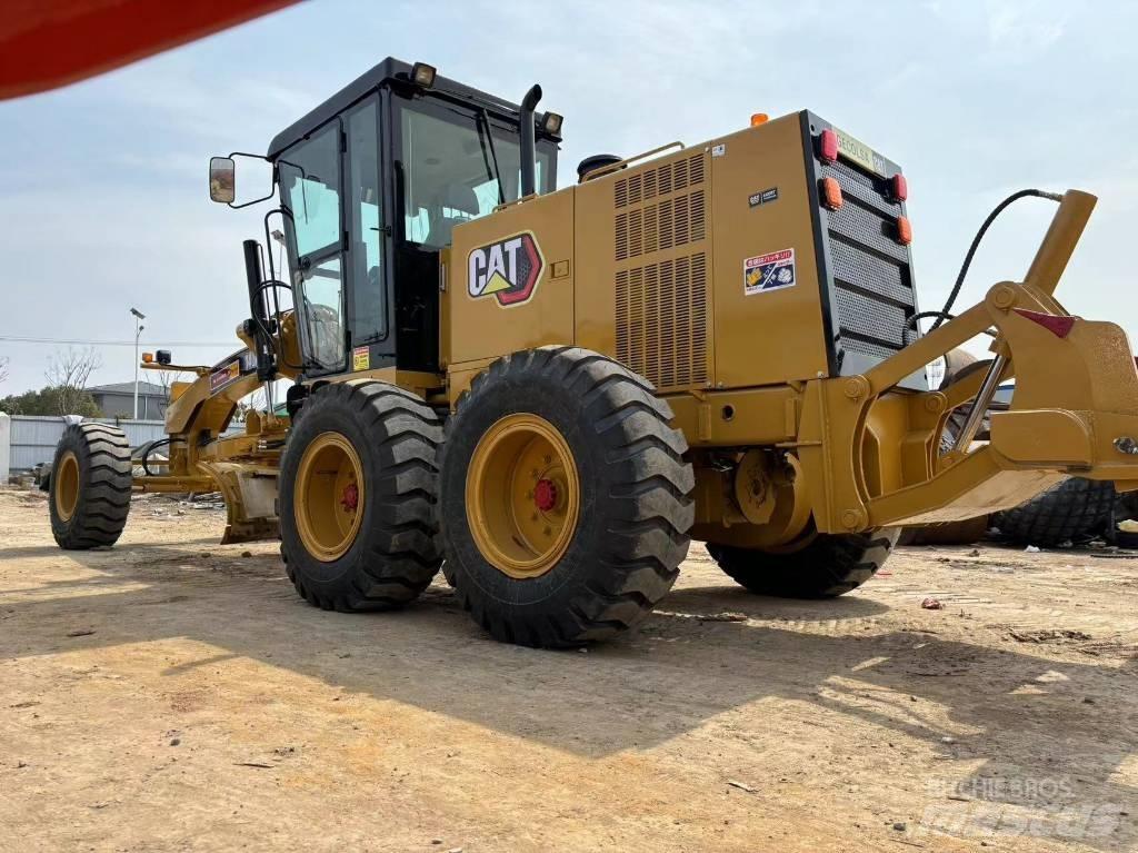 CAT 140 K Greideriai