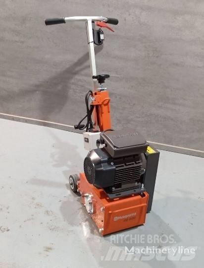 Husqvarna CG200 Statyba - Kita
