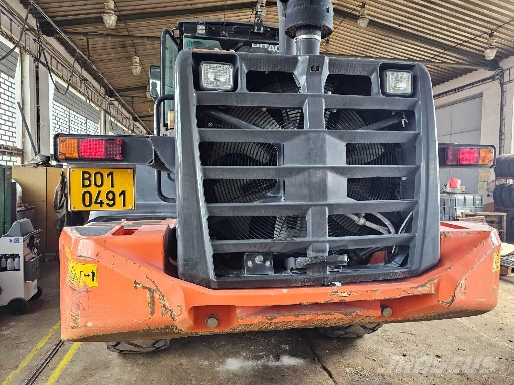 Hitachi ZW180-6 Naudoti ratiniai krautuvai