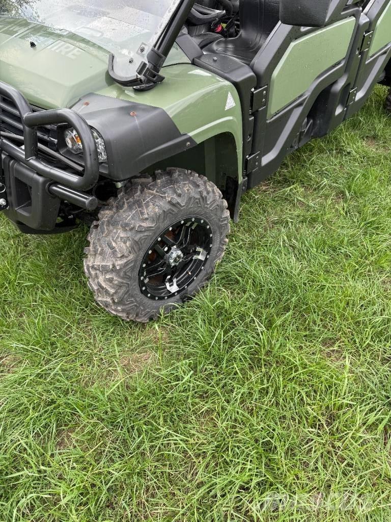 John Deere 855 Specializuotos paskirties technika