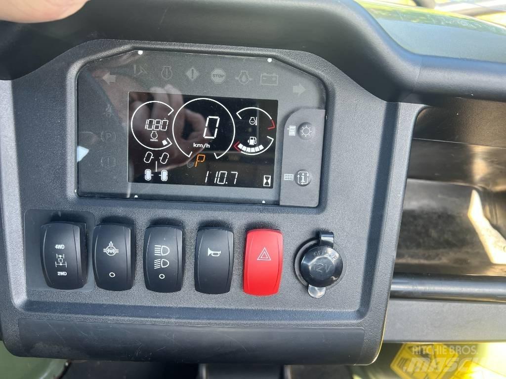 John Deere 855 Specializuotos paskirties technika