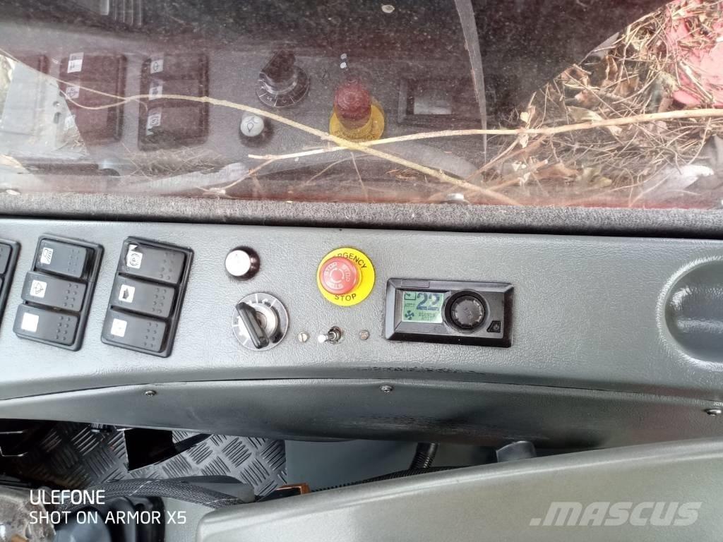 Komatsu 911 Miško technika (Harvesteriai)