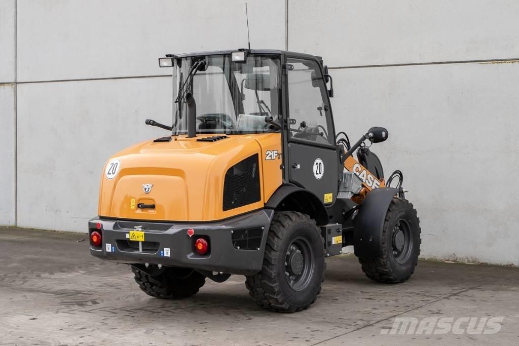 CASE 21 F XT Naudoti ratiniai krautuvai
