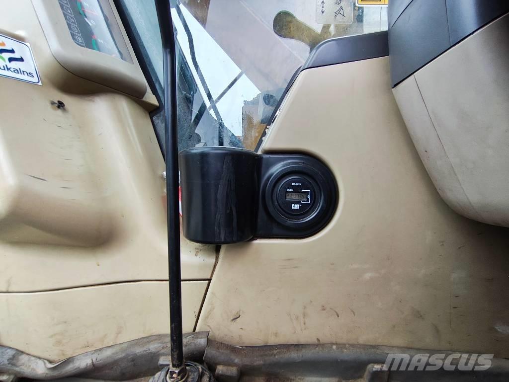 CAT 311 C Vikšriniai ekskavatoriai