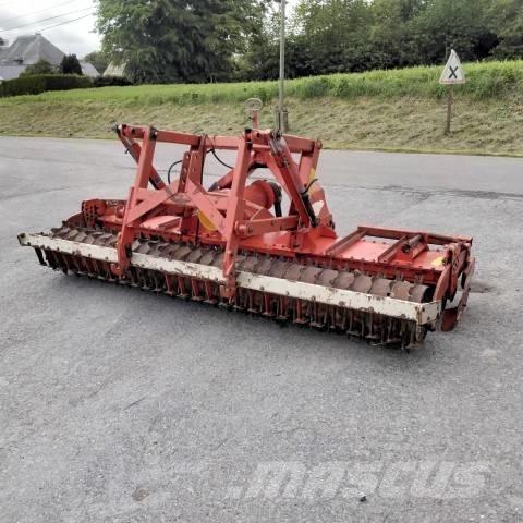 Kuhn HR3001D Varomosios akėčios ir žemės frezos