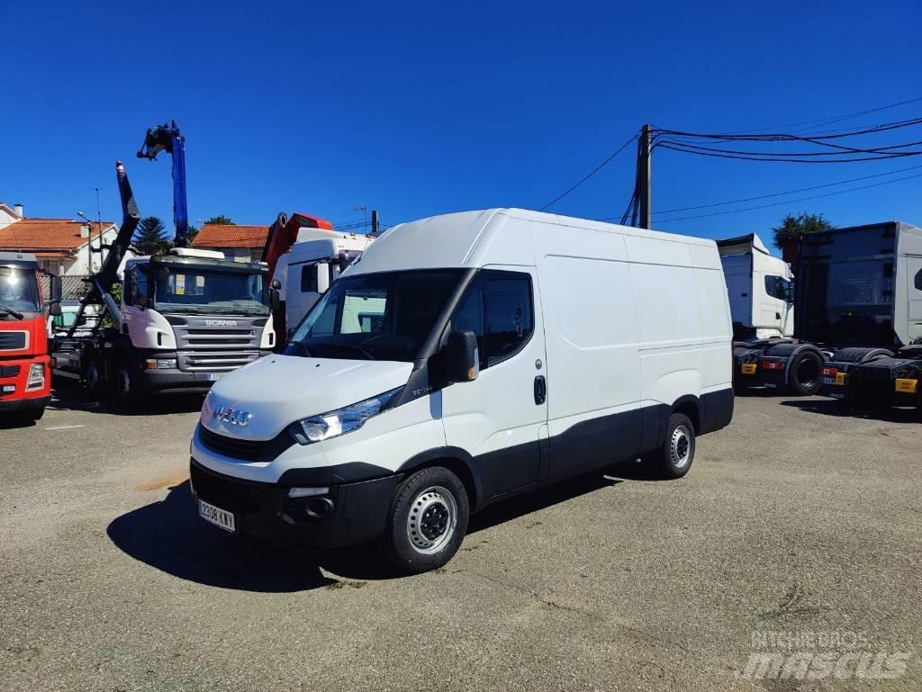 Iveco Daily 35 S 14 Krovininiai furgonai