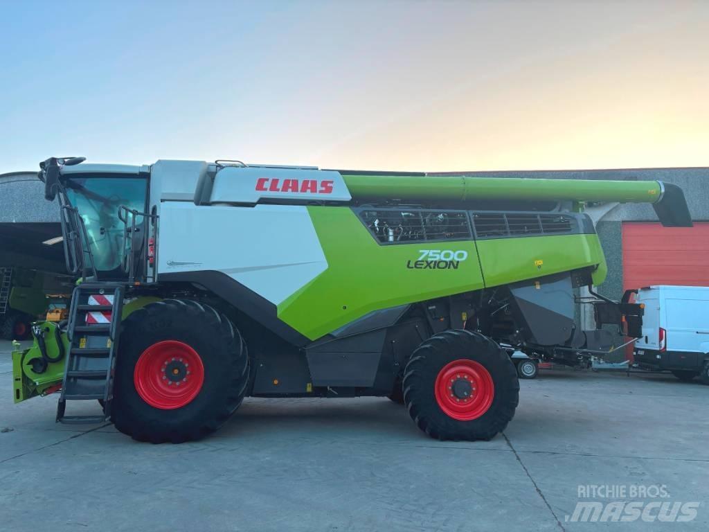 CLAAS Lexion 7500 Derliaus nuėmimo kombainai