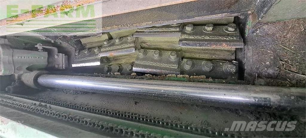 John Deere 8400 Pašarų ruošimo technika