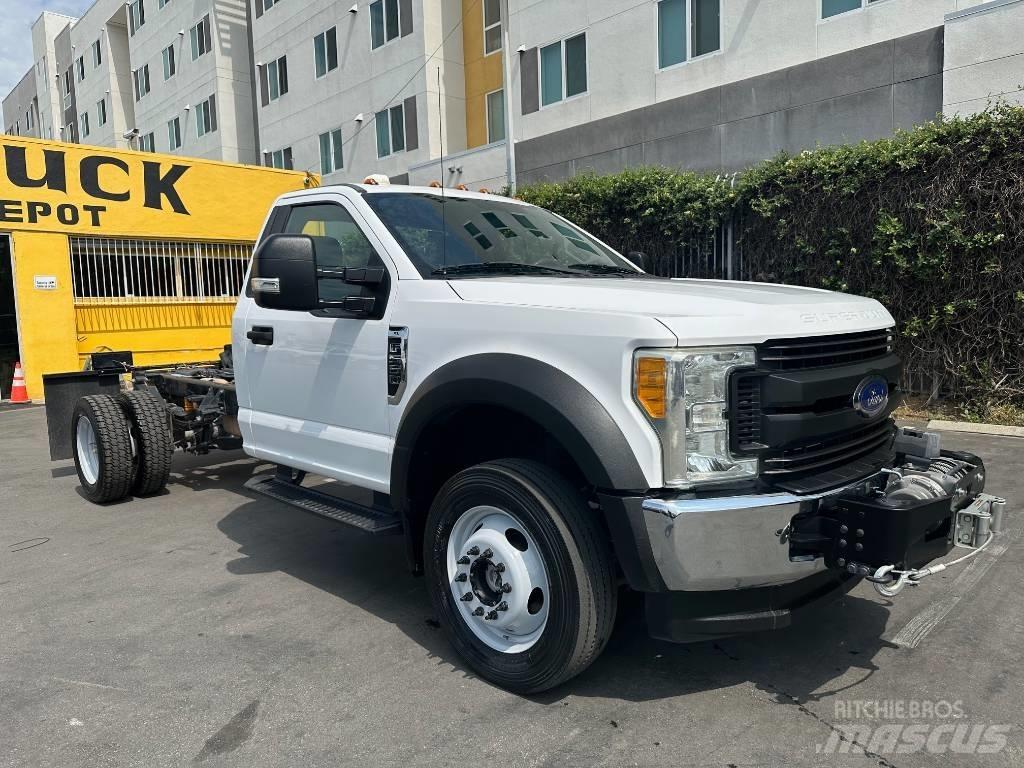 Ford F 550 Važiuoklė su kabina