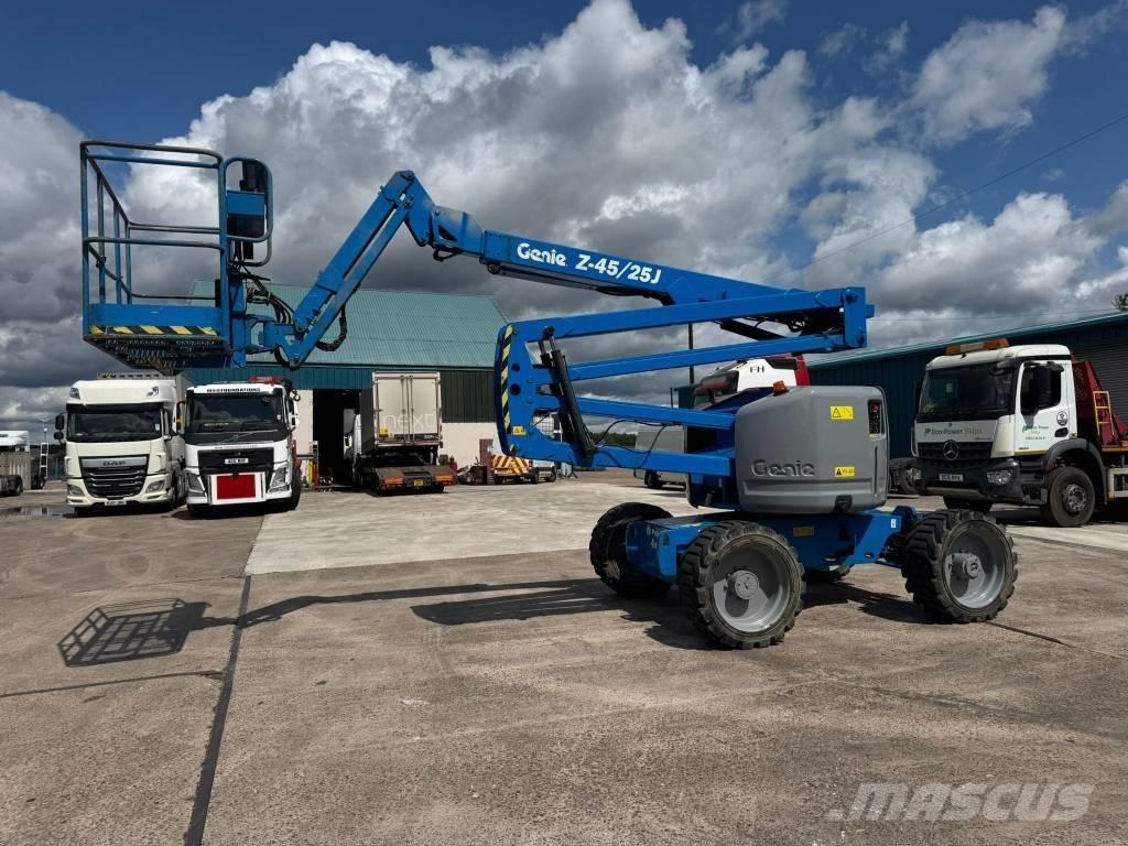 Genie Z 45/25 Alkūniniai keltuvai