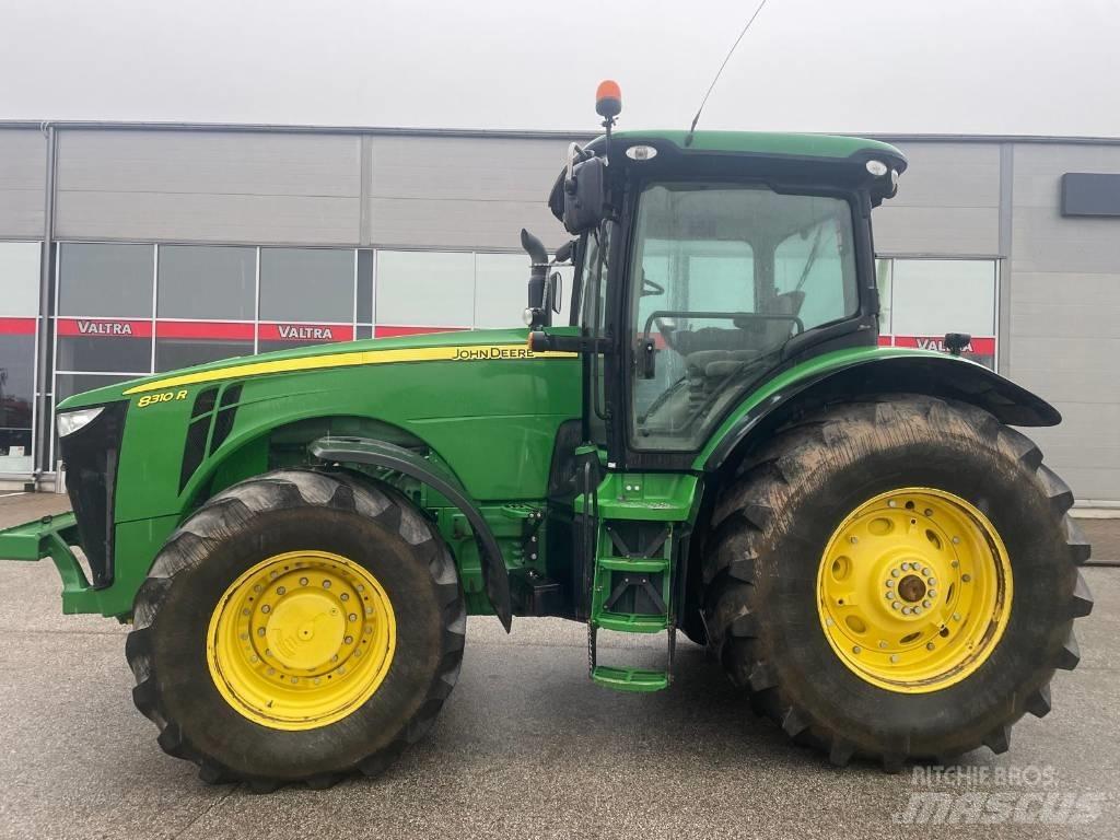 John Deere 8310 R Traktoriai