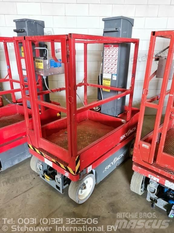 SkyJack SJ12 Kiti keltuvai ir platformos