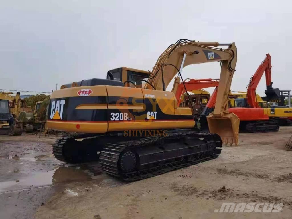 CAT 320 B Vikšriniai ekskavatoriai