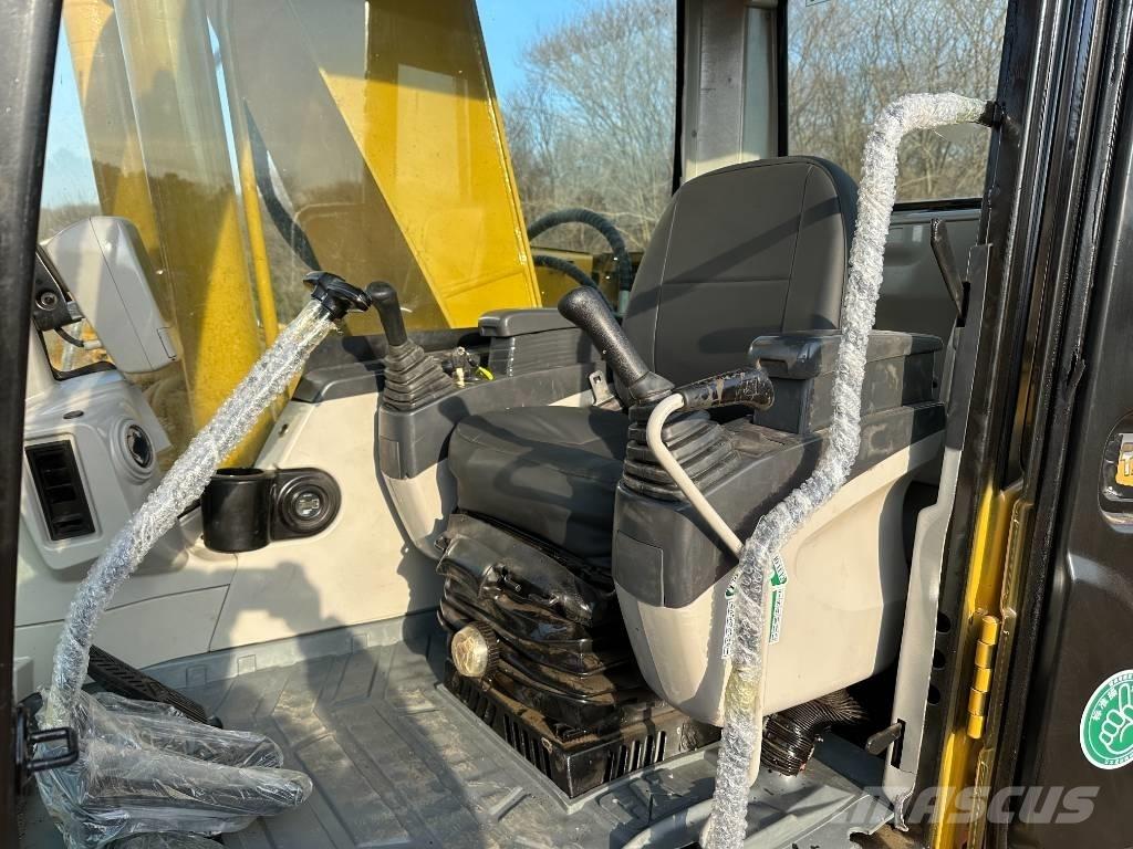 CAT 320 C L Amfibiniai ekskavatoriai