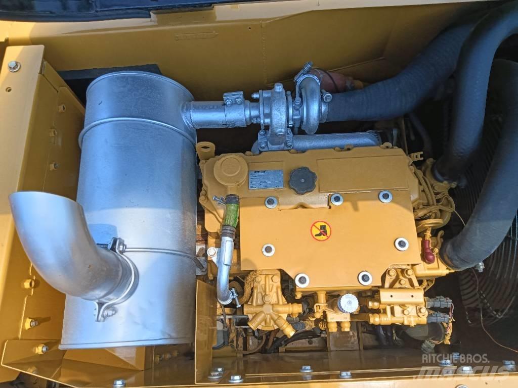 CAT 315D2GC Vidutinės galios ekskavatoriai 7-12 t