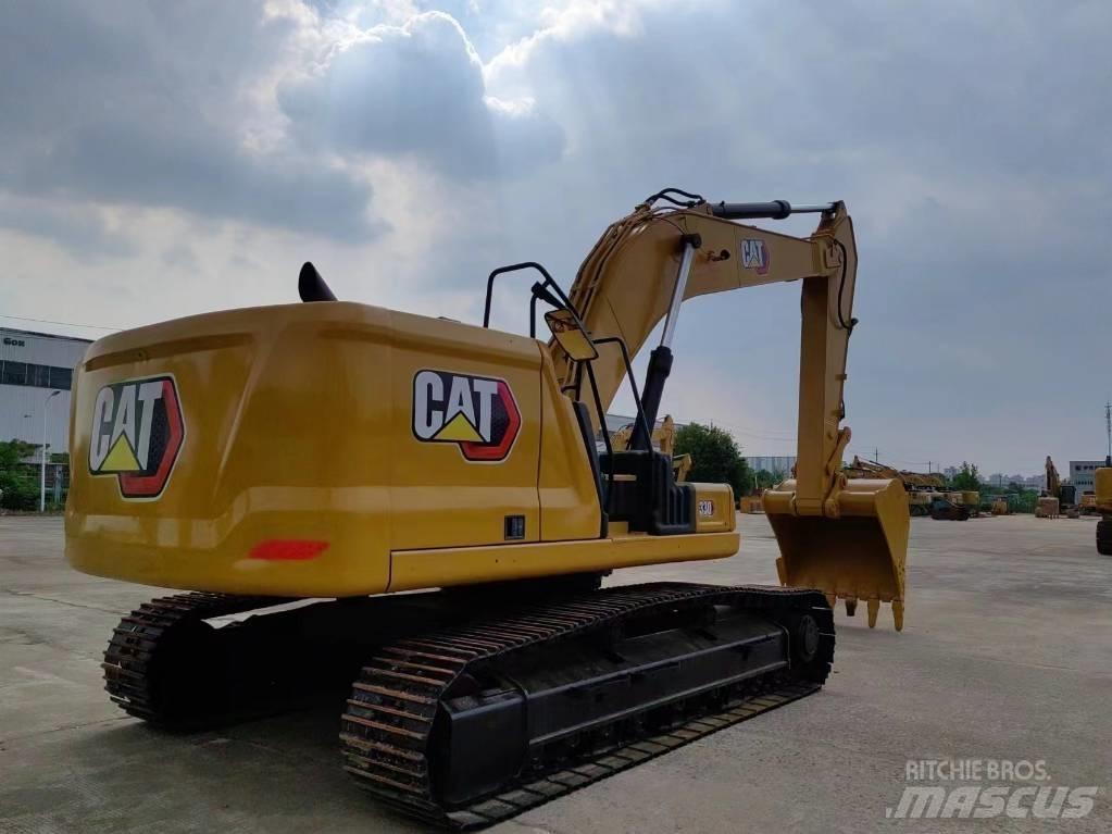 CAT 330 Vikšriniai ekskavatoriai