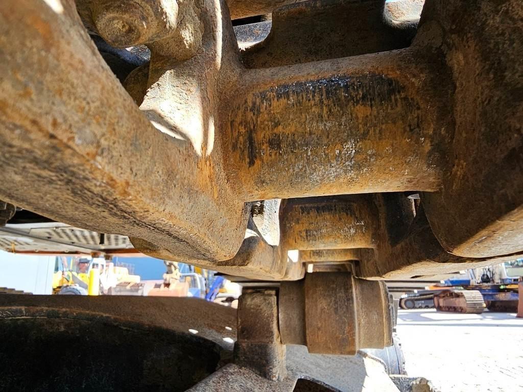 Hitachi ZX180LC-3 Vikšriniai ekskavatoriai