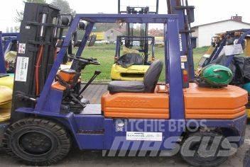 Toyota 02-5FGL30 LPG (dujiniai) krautuvai