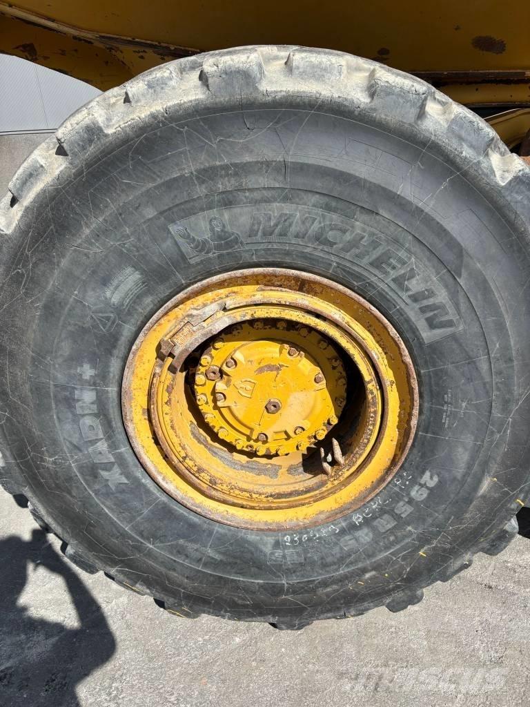 CAT 745 C Karjeriniai savivarčiai