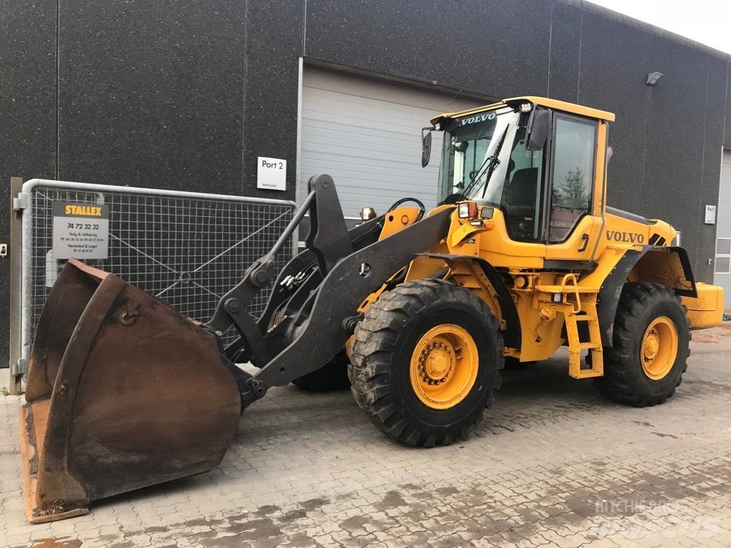Volvo L90F Naudoti ratiniai krautuvai