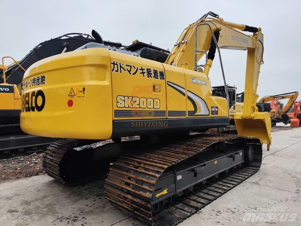 Kobelco SK 200 Vikšriniai ekskavatoriai