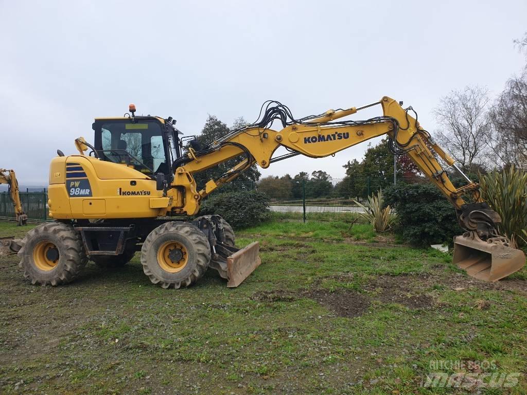Komatsu PW98MR-10 Ratiniai ekskavatoriai