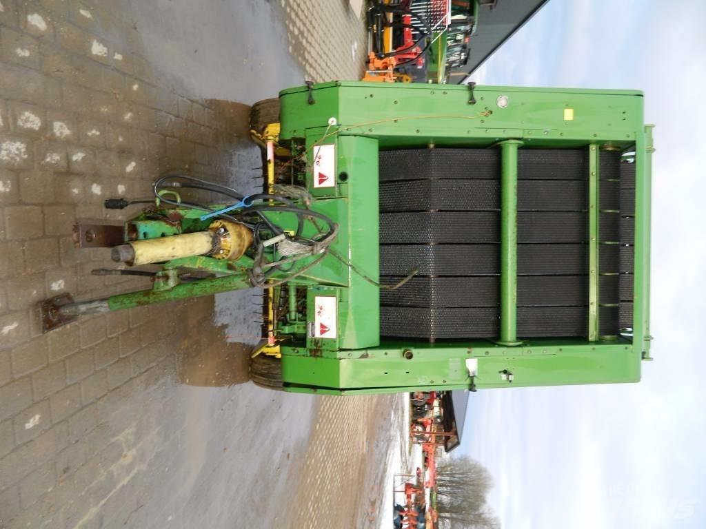 John Deere 550 Ritinių presai