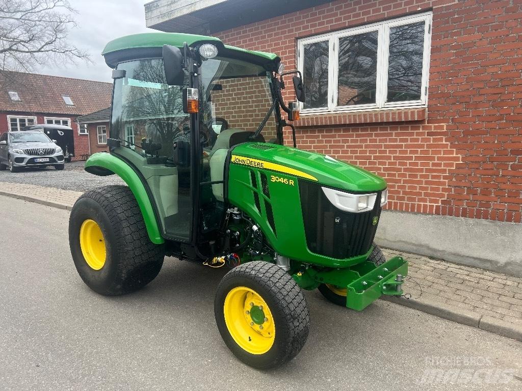 John Deere 3046 R Naudoti kompaktiški traktoriai