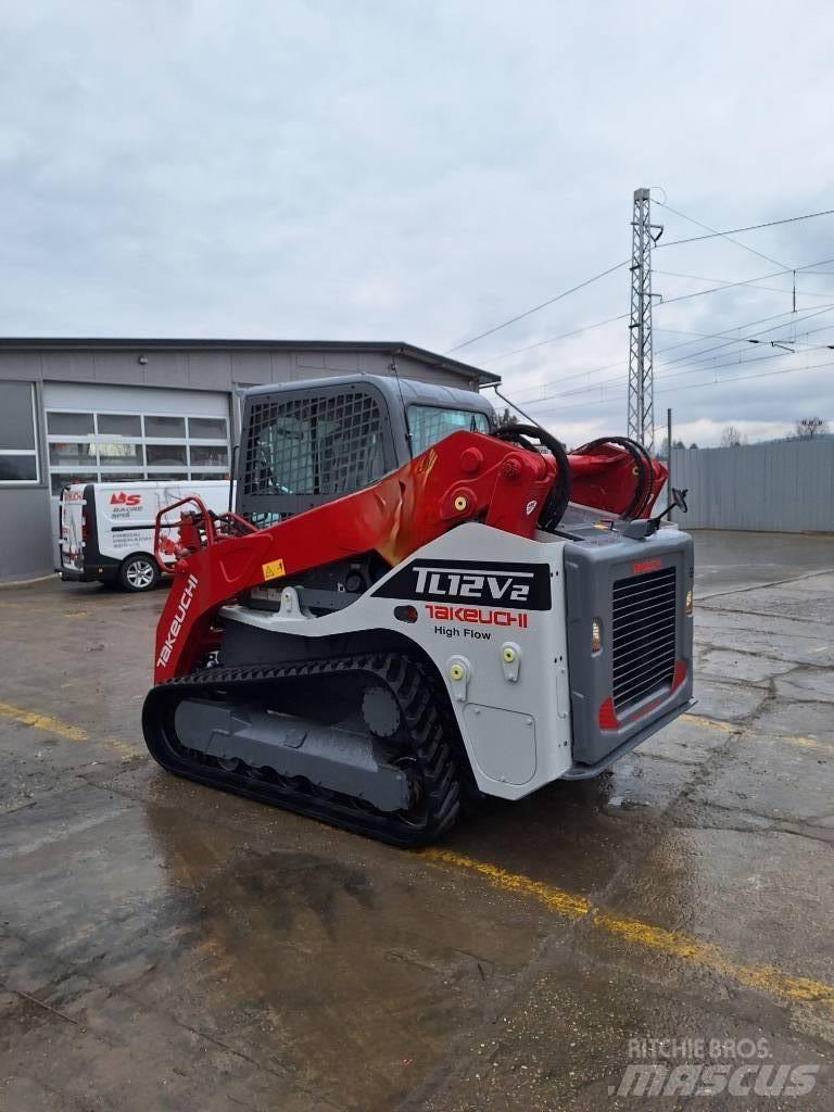 Takeuchi TL12V-2 Krautuvai su šoniniu pasukimu